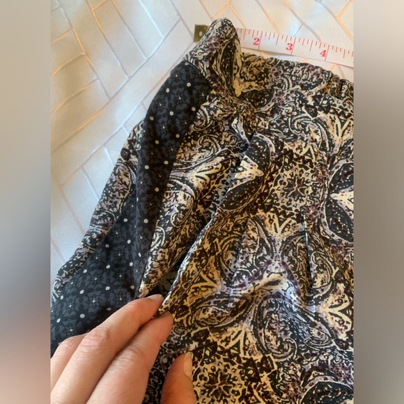 Mosaic geometric print tribal tuxedo stripe pants Forever 21 joggers travel gym - Picture 8 of 8